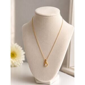 Gold Teardrop Crystal Pendant Necklace Women Minimalist Dainty Jewelry